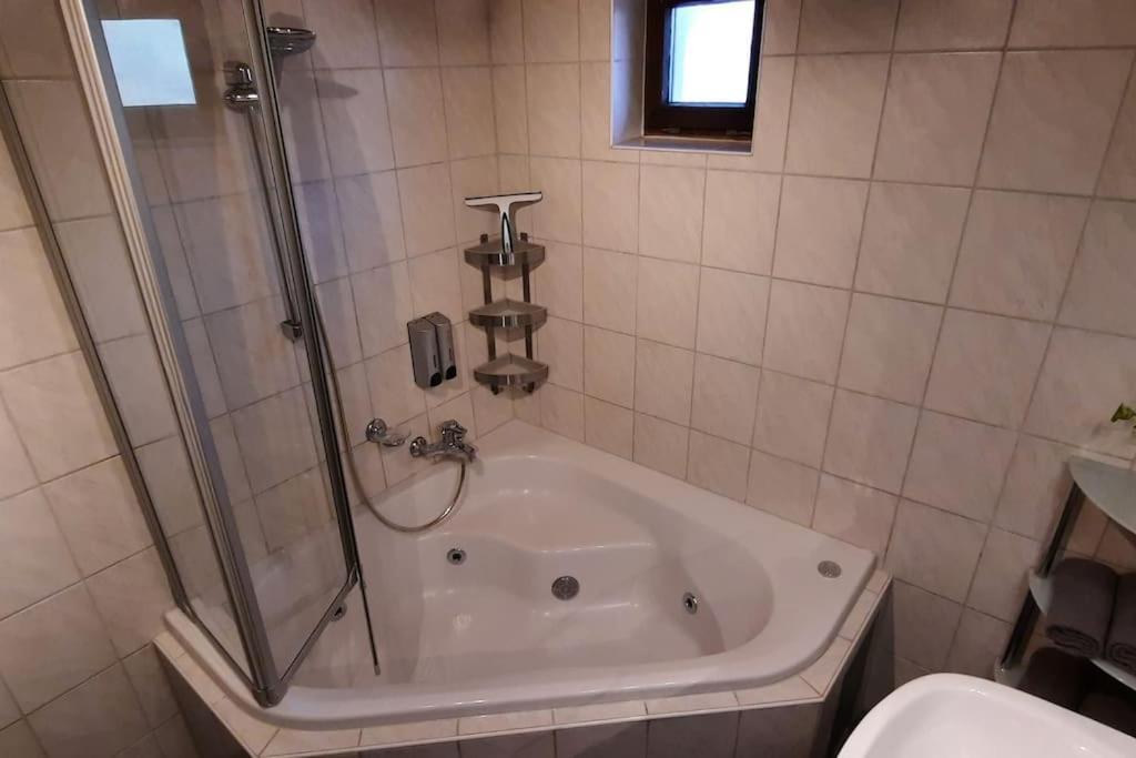Ferienwohnung In Weyregg Am Attersee Esterno foto